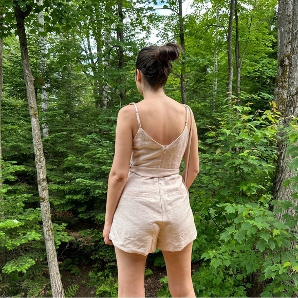 Bardot  light pink/nude sleeveless romper - XS - Picture 3 of 16